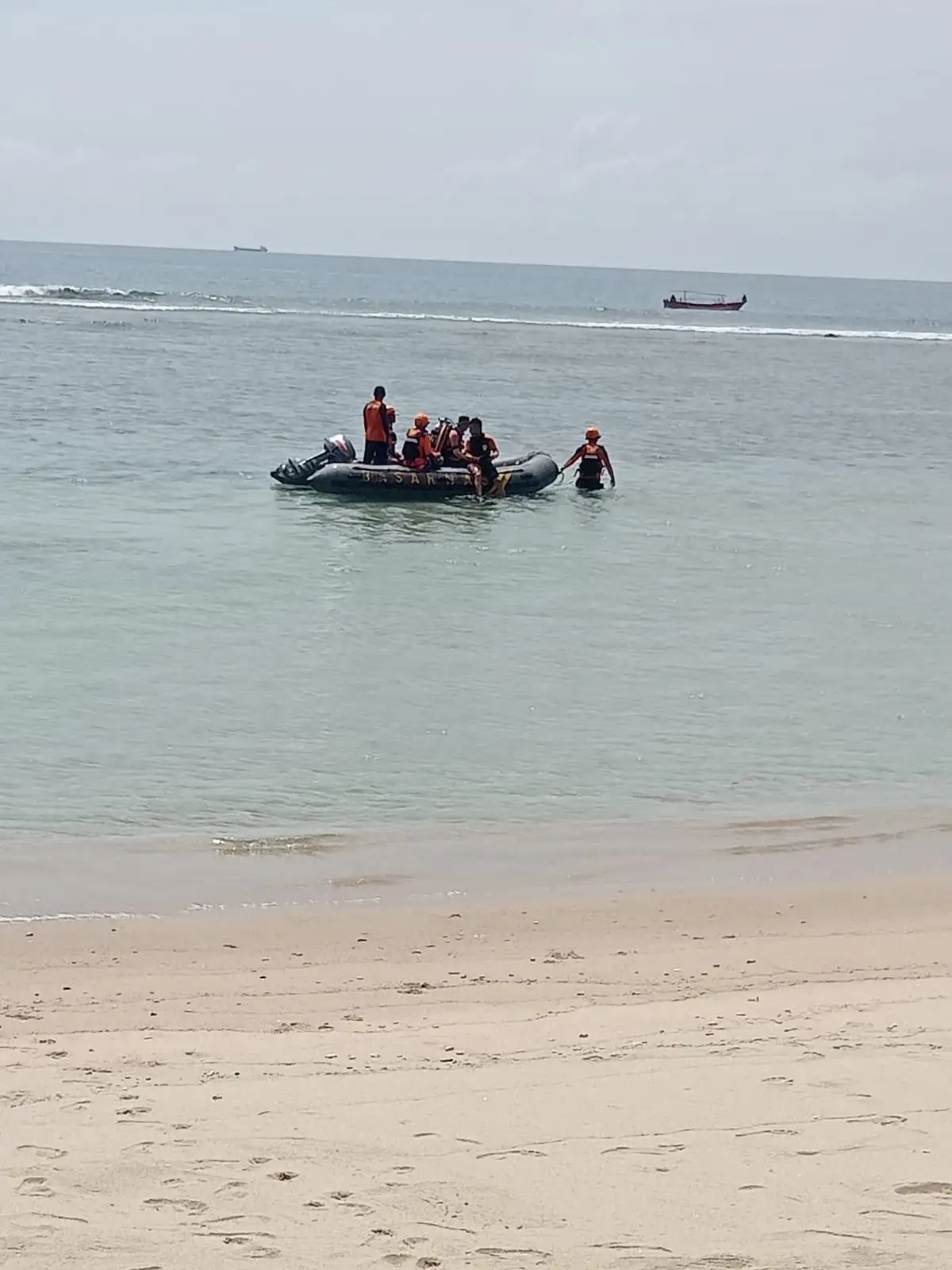 Pencarian Korban Tenggelam Di Pantai Kabesaran Memasuki Hari Ketiga